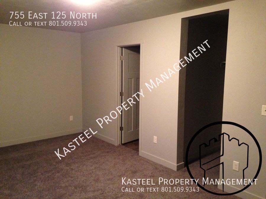 755 East 125 North - Photo 4 of 15