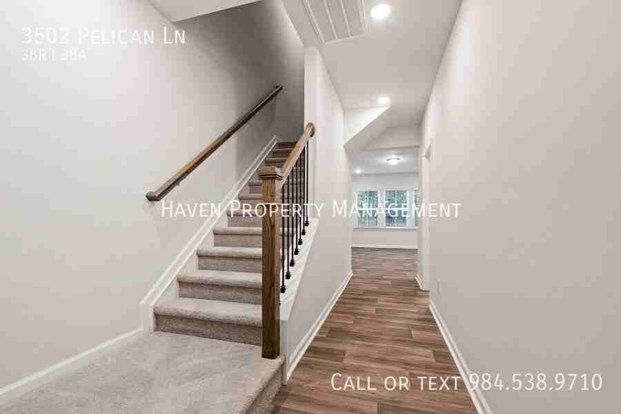 3502 Pelican Ln - Photo 3 of 39