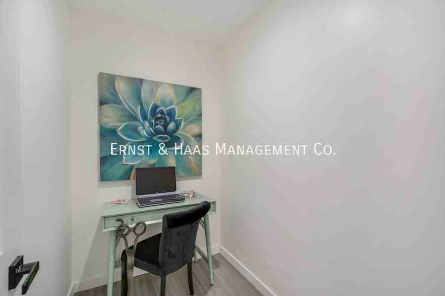 4437 Sunfield Avenue - Photo 7 of 10