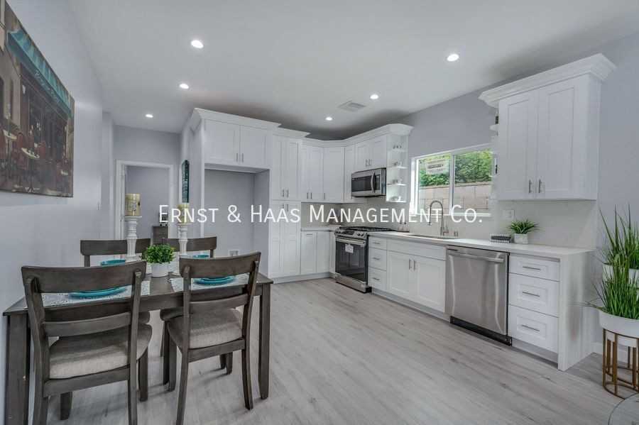 4433A Sunfield Ave - Photo 6 of 15