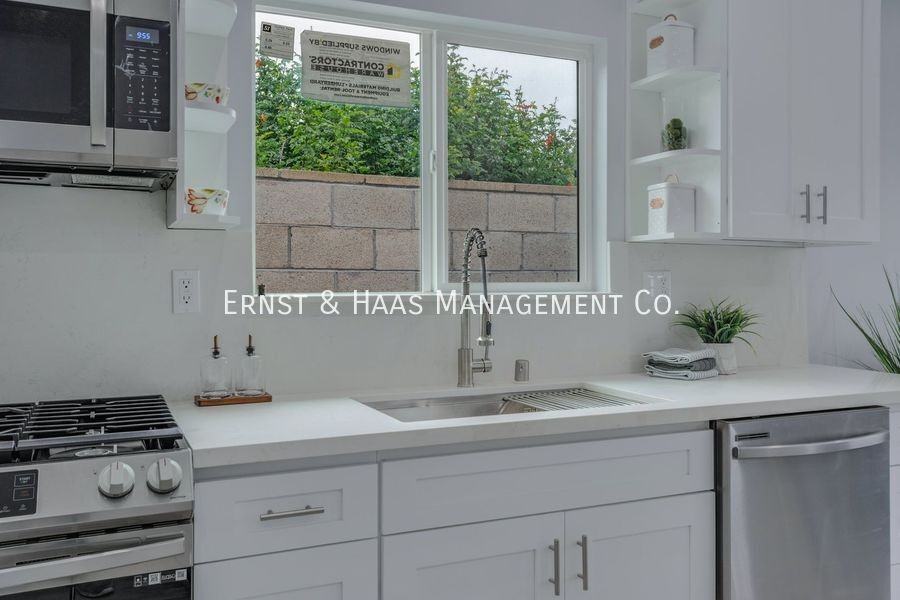 4433A Sunfield Ave - Photo 7 of 15