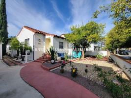 featured image of 1911 Cedar Ave