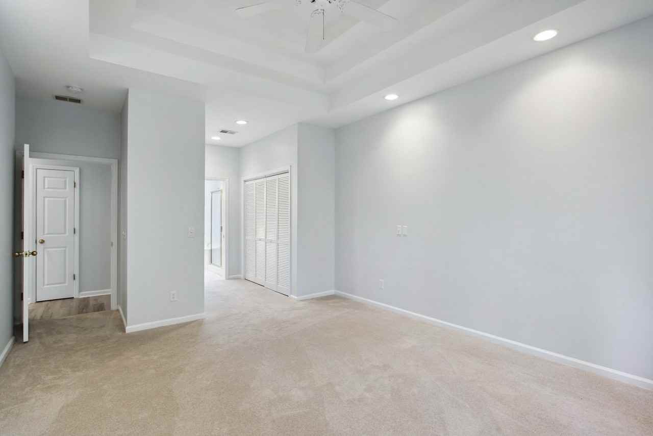 173 Sumter Sq - Photo 7 of 25