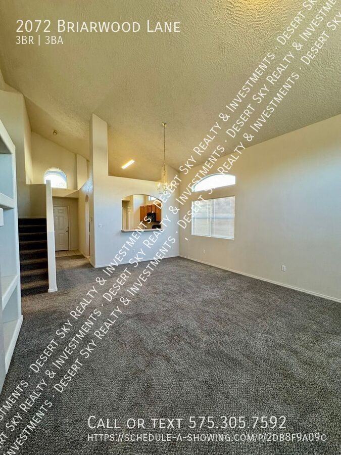 2072 Briarwood Ln - Photo 6 of 31