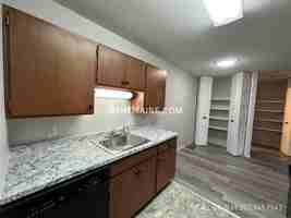 featured image of 27 Longrale Park Apt D #Apt D