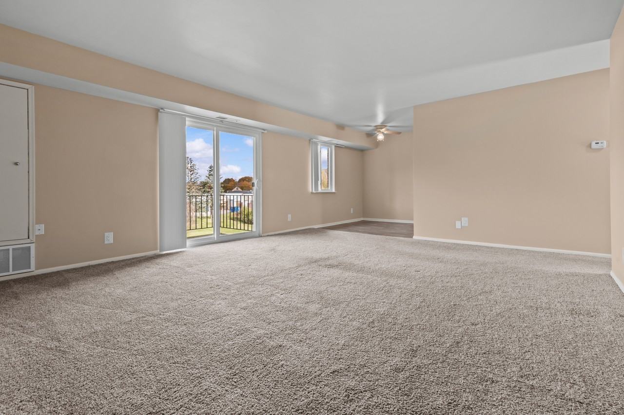 Six Trails Apartments - Photo 6 of 45