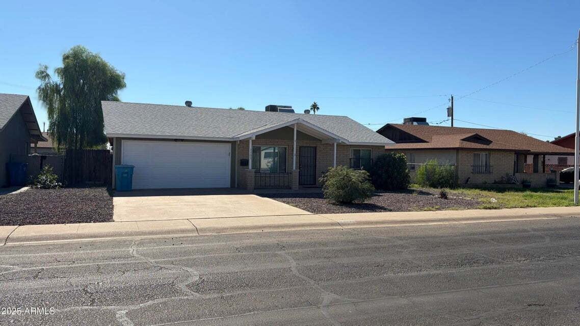 3707 W Alice Ave - Photo 2 of 26