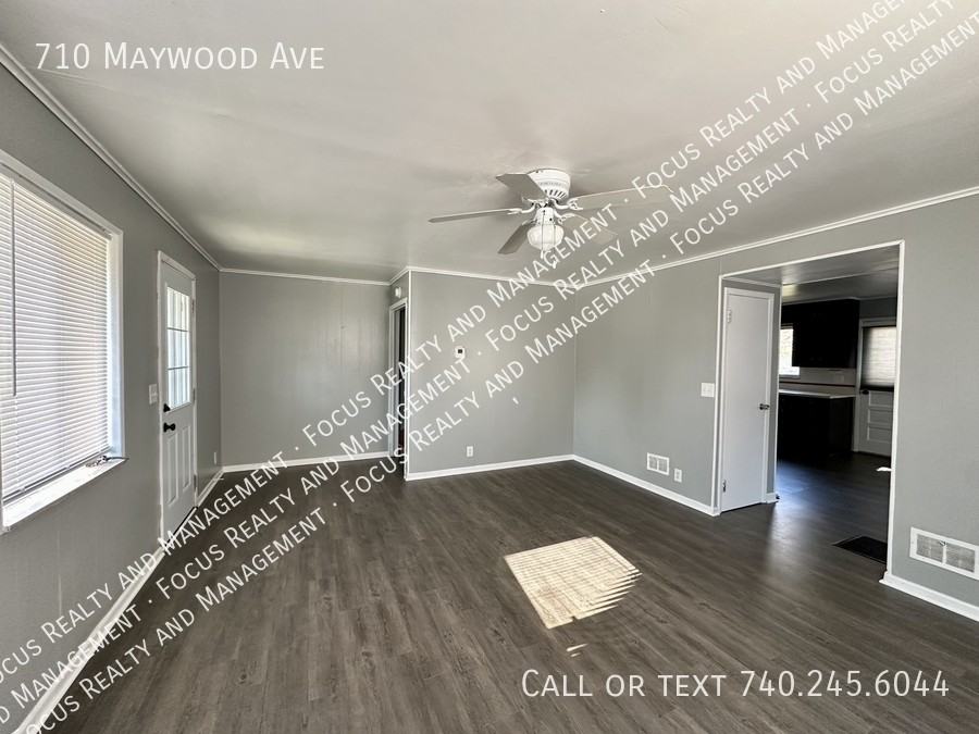 710 Maywood Ave - Photo 3 of 15