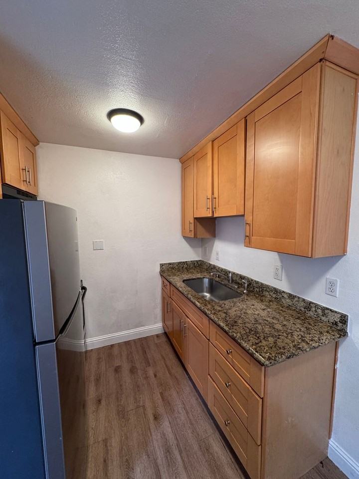 761 Shepherd Avenue #1 - Photo 3 of 9