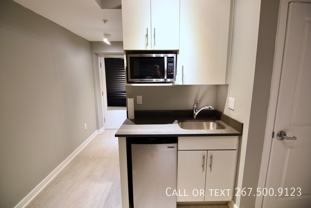 533 N Budd St #1D - Photo 1 of 1