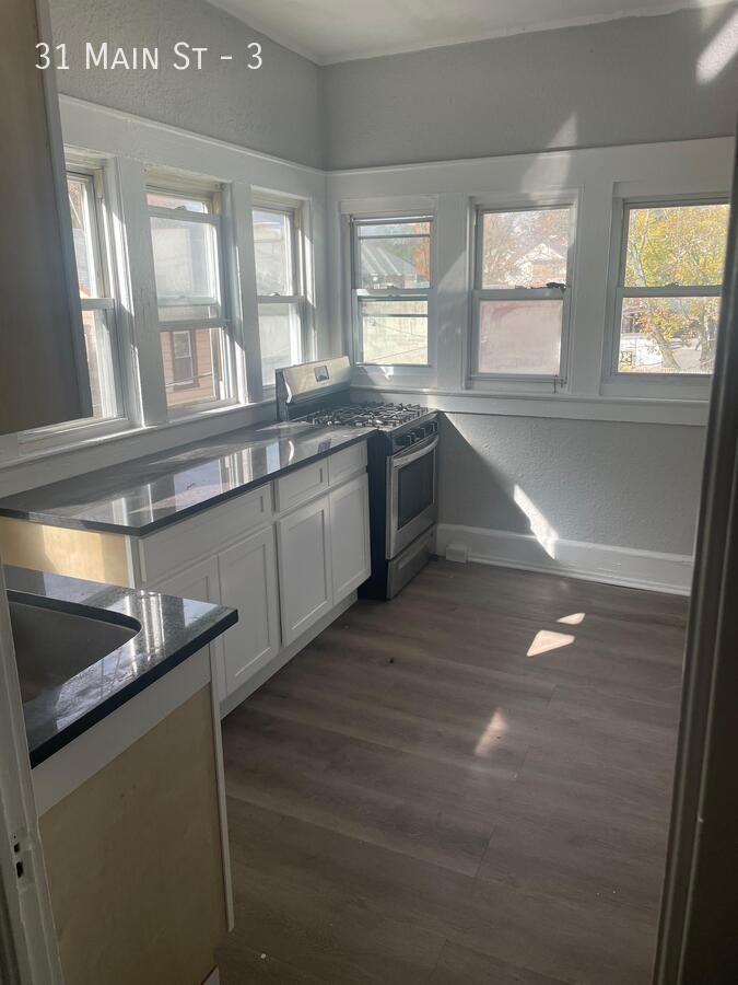 31 Main St #3 - Photo 3 of 5