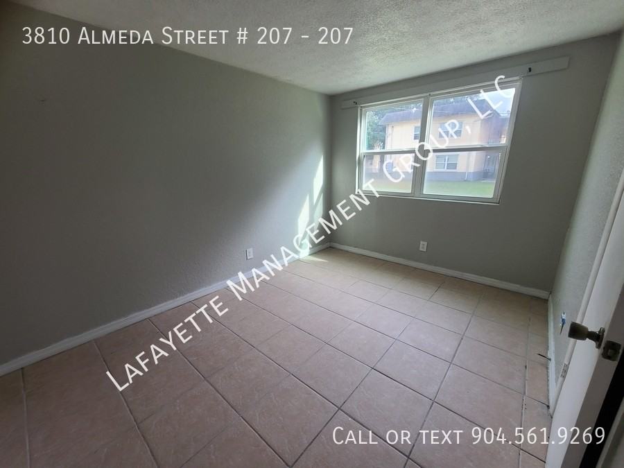 3810 Almeda St #207 - Photo 6 of 13