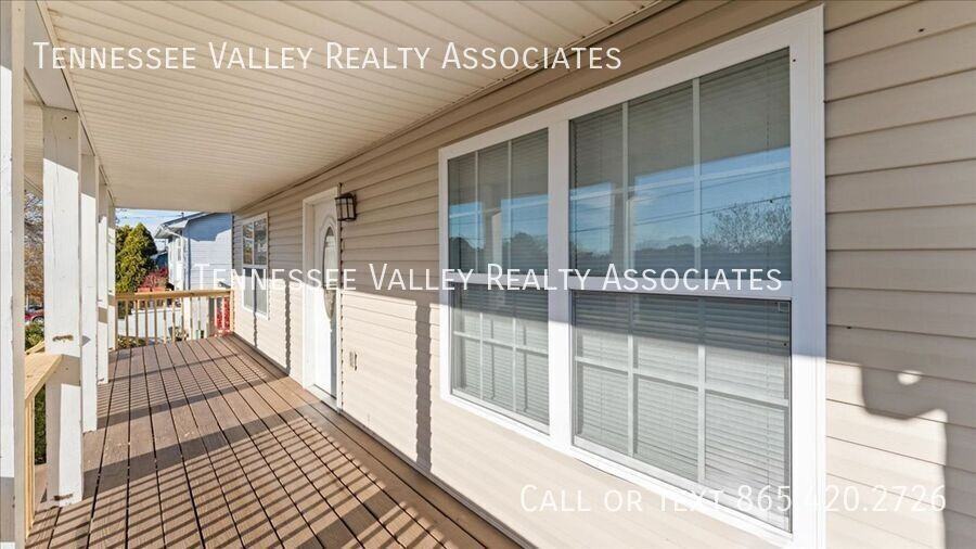 7332 Oak Chase Rd #1 - Photo 4 of 27