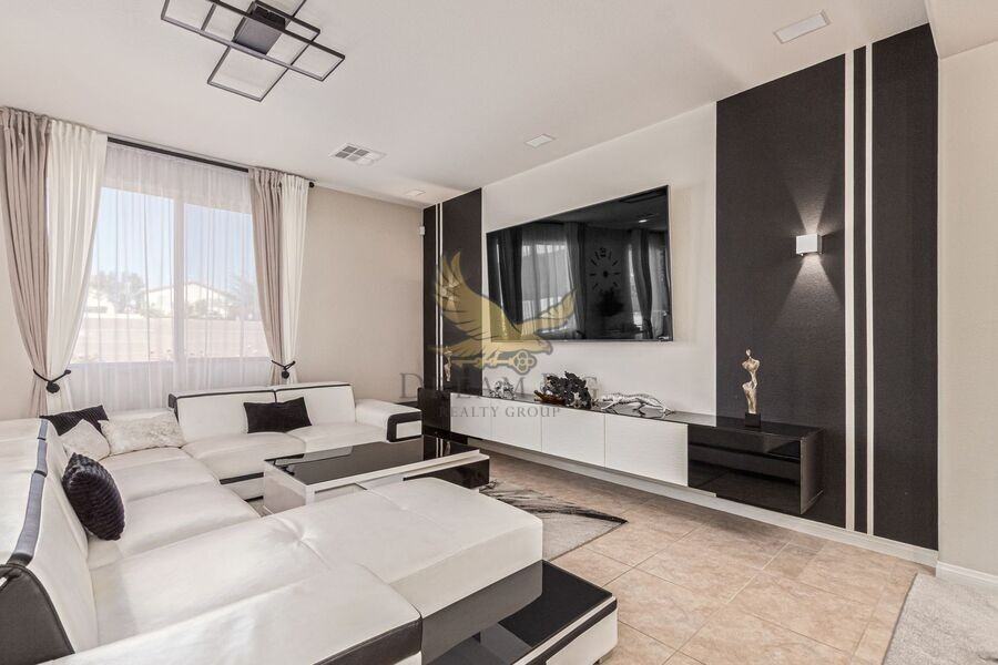 10178 Blacktail Hill Ct - Photo 2 of 46