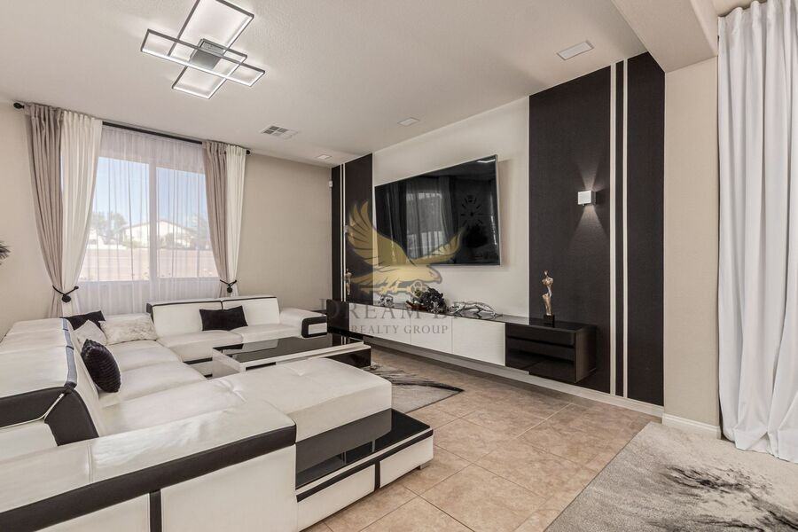 10178 Blacktail Hill Ct - Photo 4 of 46