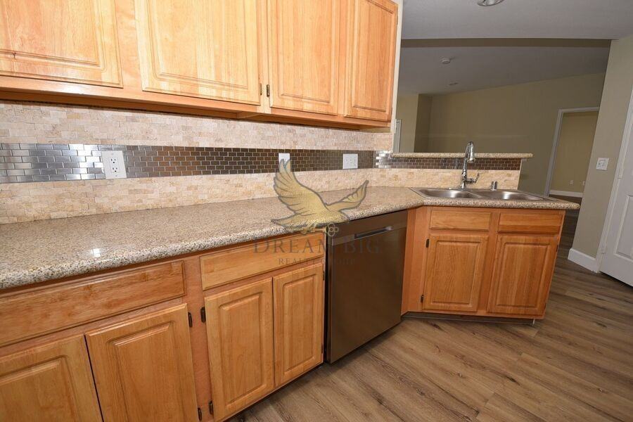 8555 West Russell Road #2026 - Photo 5 of 32