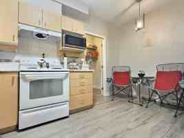 featured image of 15298 20 Avenue #103