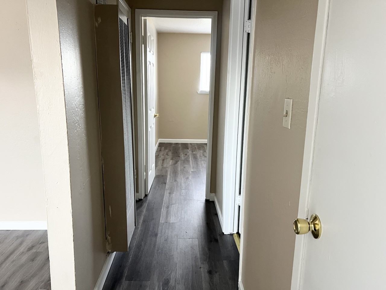 516 W Tregallas Rd - Photo 6 of 7