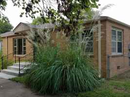 featured image of 1112 North Woodrow Avenue