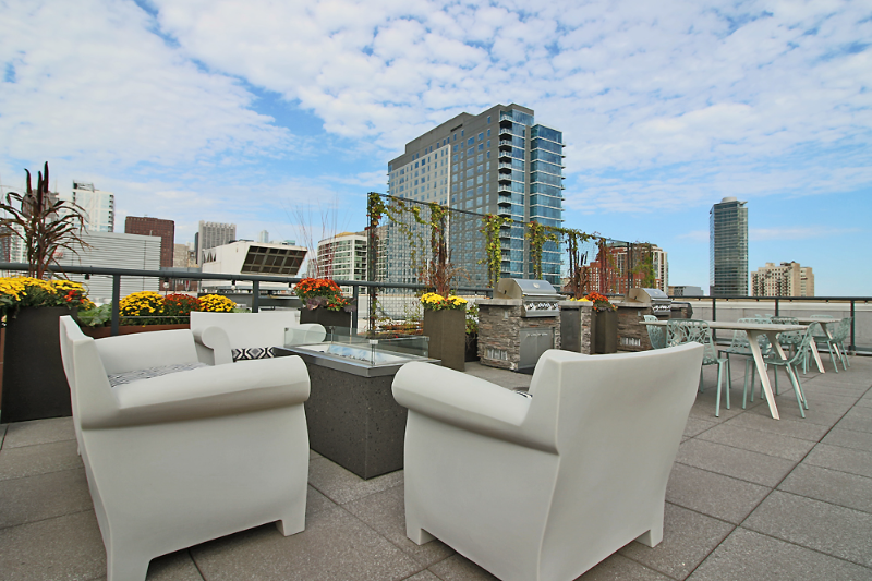 1187 S Delano Ct - Photo 7 of 8