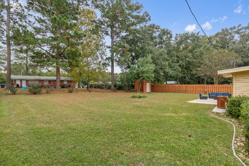 2003 Roebuck St - Photo 3 of 20