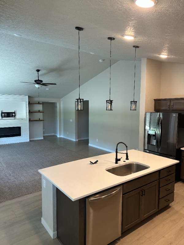 3709 E Warm Creek Ave - Photo 3 of 11