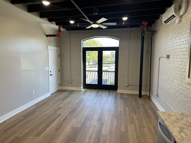 104 S Fourth St #D - Photo 6 of 15