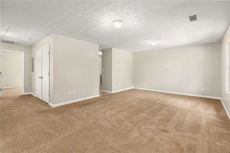 598 Elles Way - Photo 3 of 17