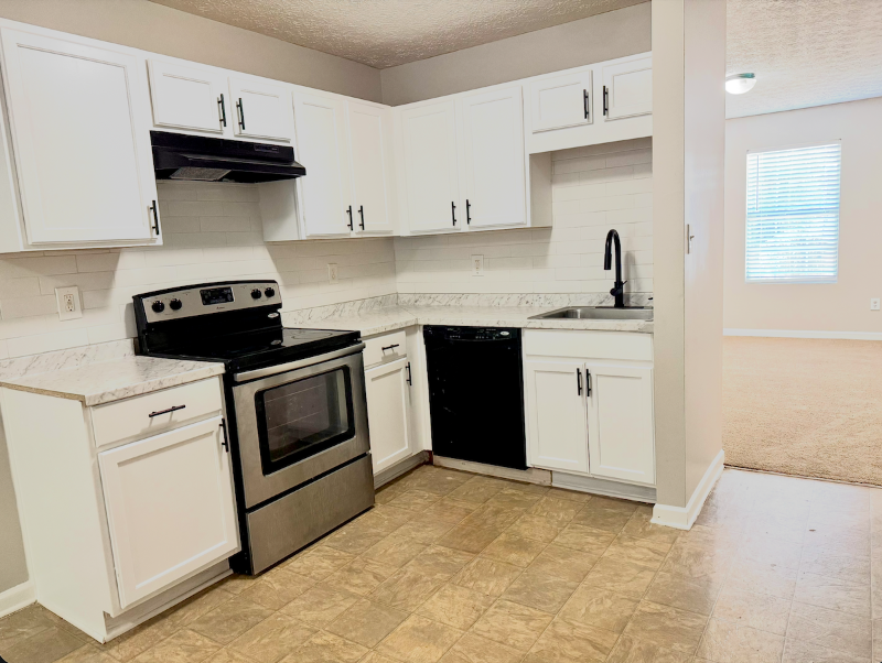 598 Elles Way - Photo 4 of 17