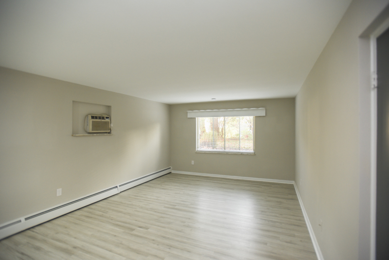 3534 Zumstein Ave #11 - Photo 3 of 17