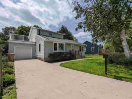 featured image of 3841 Ridgeway Ave