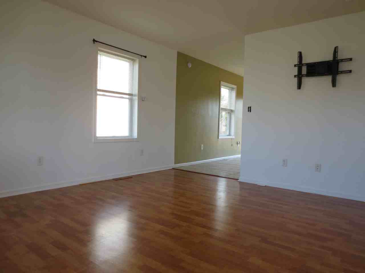 305 2nd Street - Photo 3 of 21