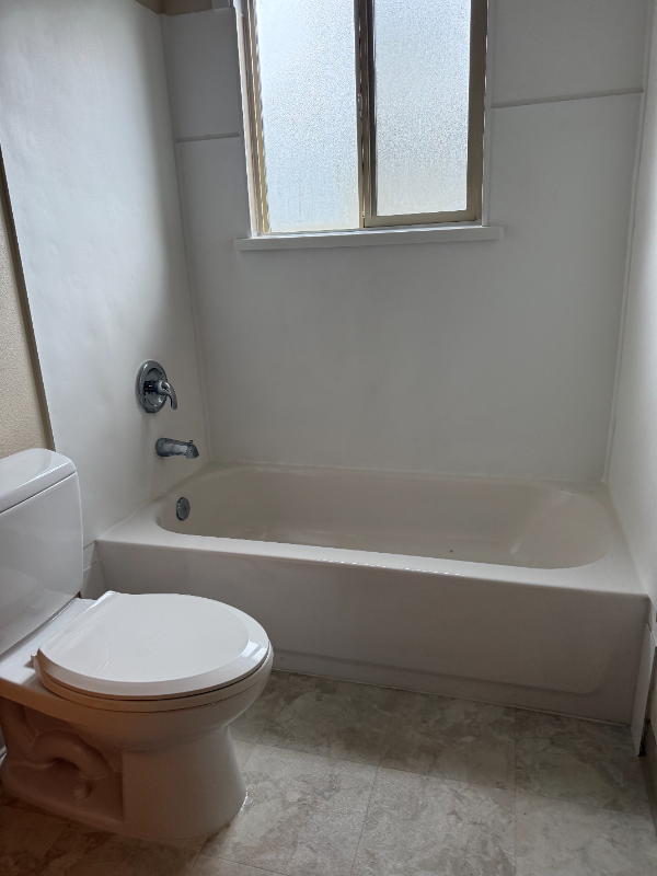 8532 Phinney Ave N #501 - Photo 4 of 13