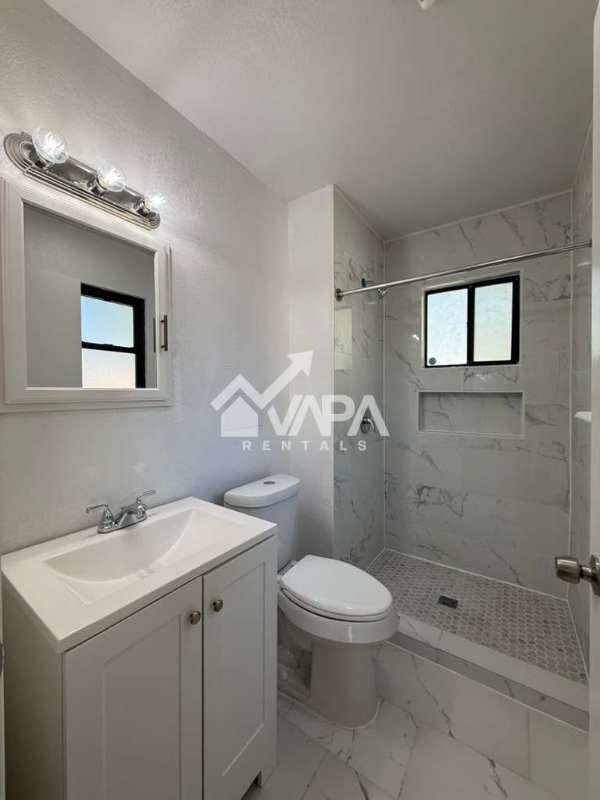 302 Kingsman St - Photo 6 of 17