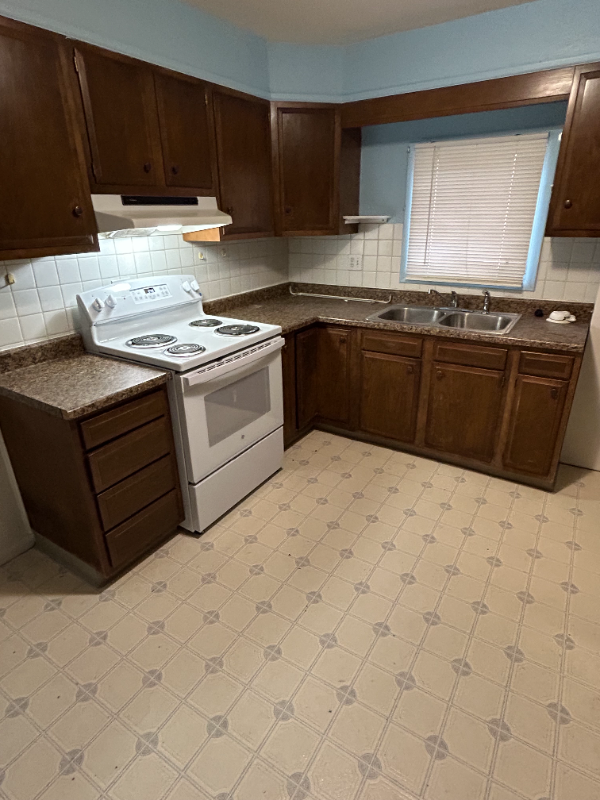 1611 5th Ave S - Photo 6 of 17