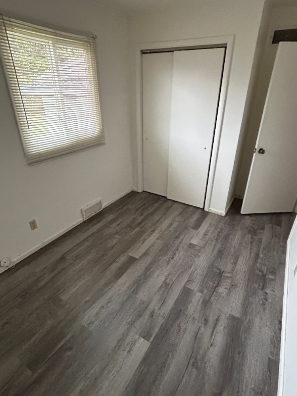 1611 5th Ave S - Photo 7 of 17