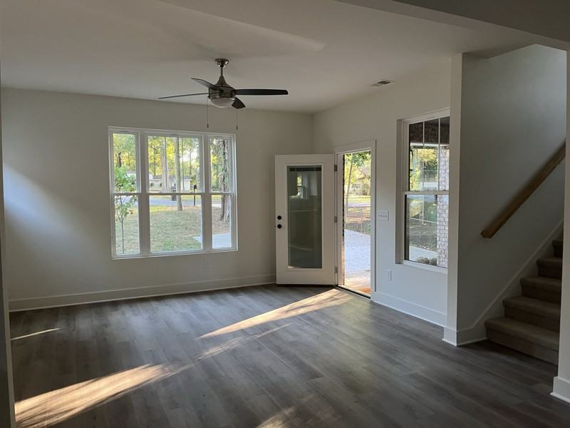 432 Bluegrass Ave - Photo 3 of 9