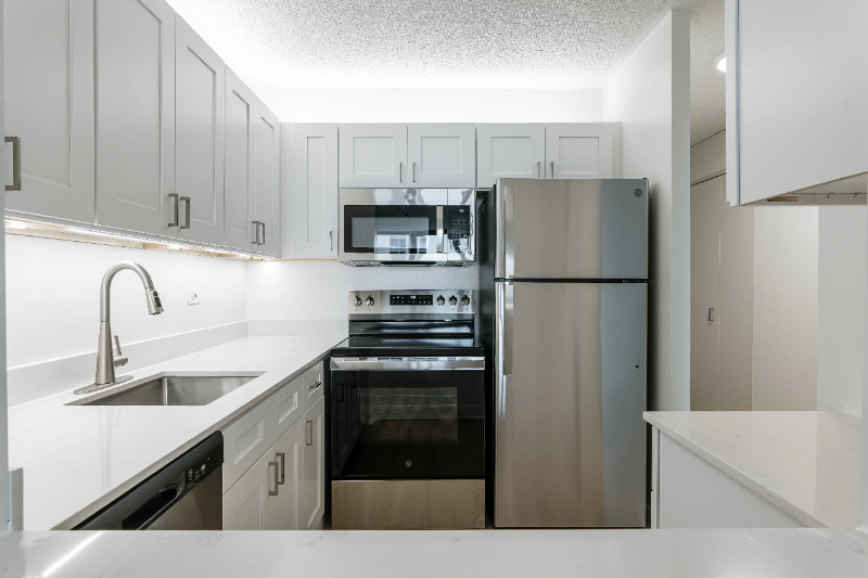 211 West Upper Wacker Drive - Photo 2 of 12