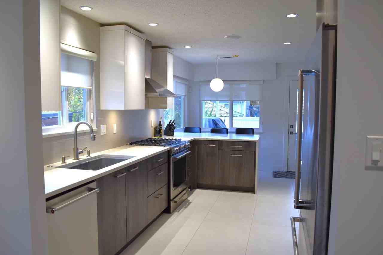 349 East 47th Avenue - Photo 4 of 20