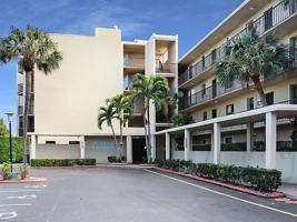 featured image of 890 N Federal Hwy #406