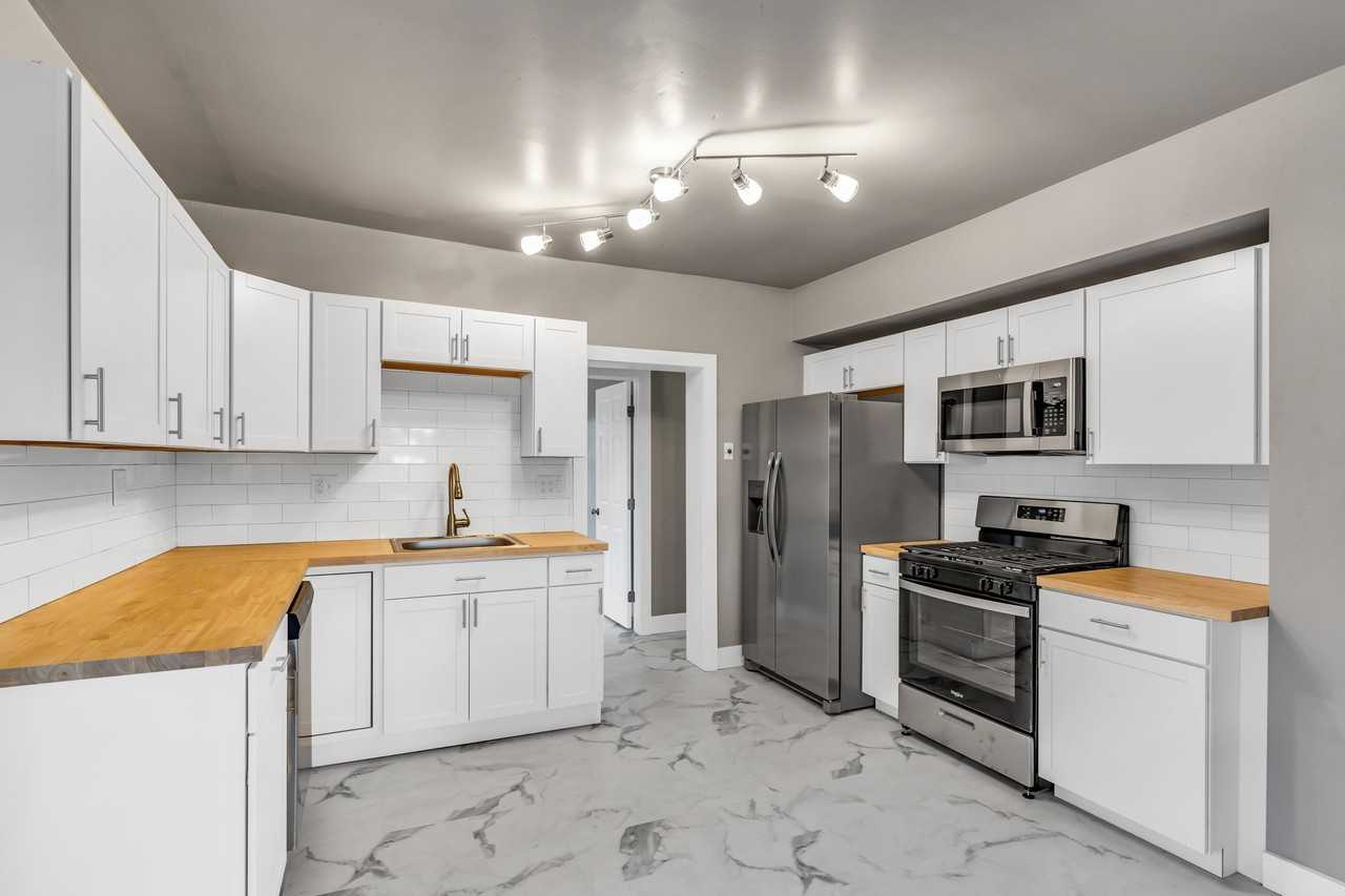 2072 Oriole Rd #NA - Photo 4 of 19