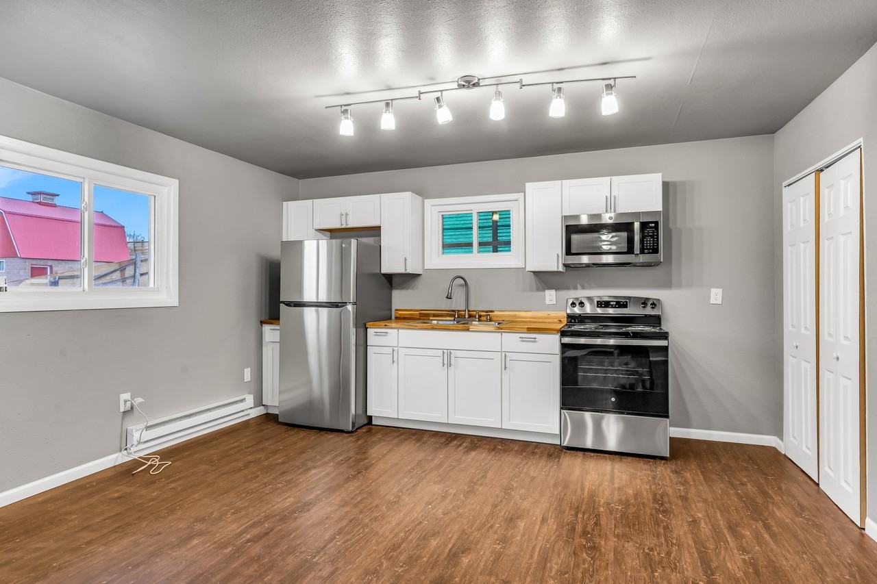 2072 Oriole Rd #NA - Photo 7 of 19