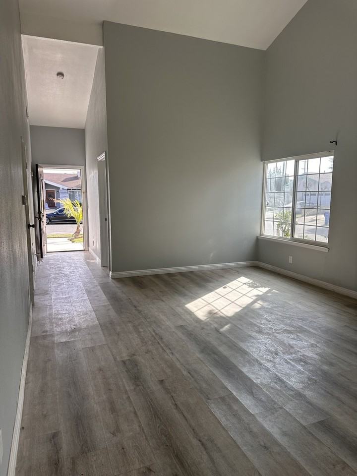 19729 Normandale Avenue #NA - Photo 4 of 10