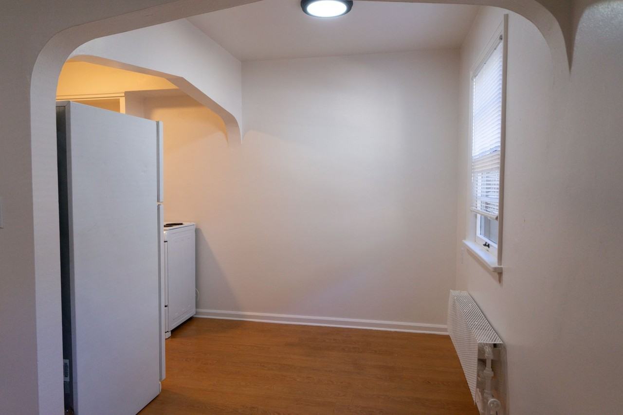 The Interurban Apartments - Photo 5 of 19