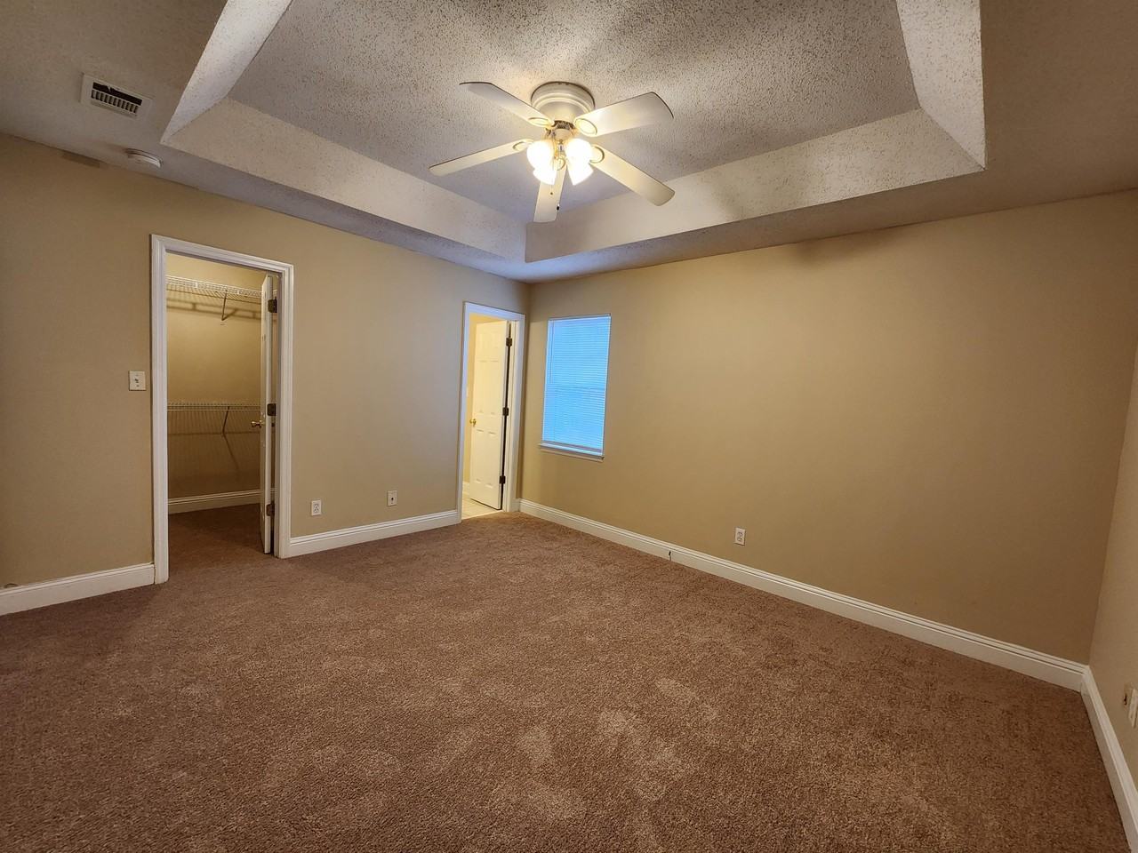 112 Westcott Lane - Photo 5 of 11