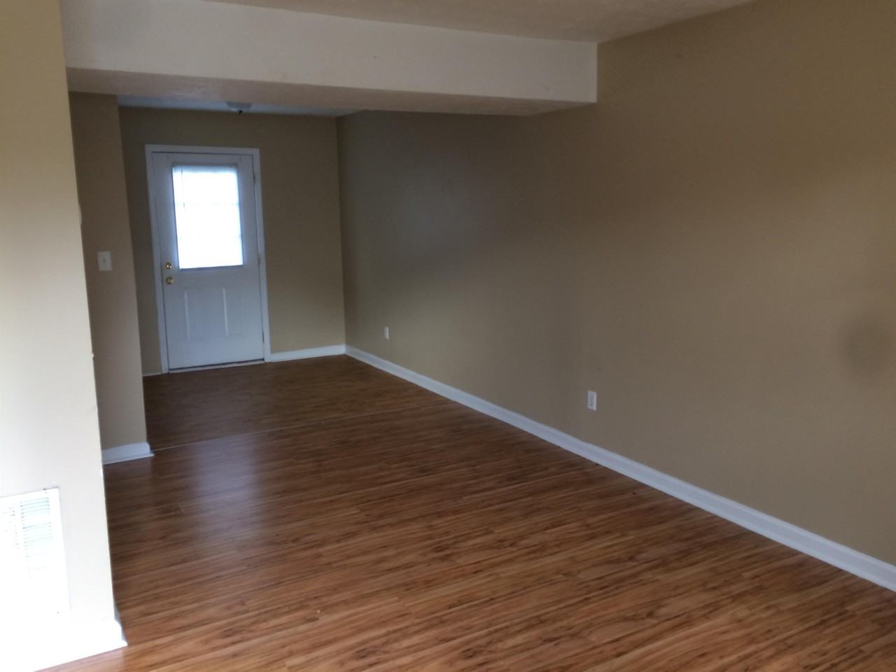955 Villa Drive - Photo 2 of 8