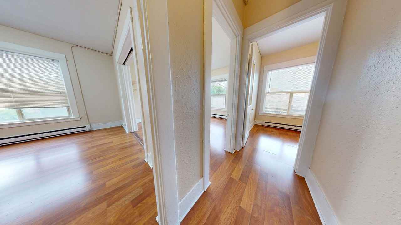 Welcome to Roycroft! A beautiful turn of the century property in Capitol Hill! First month free! - Photo 5 of 50