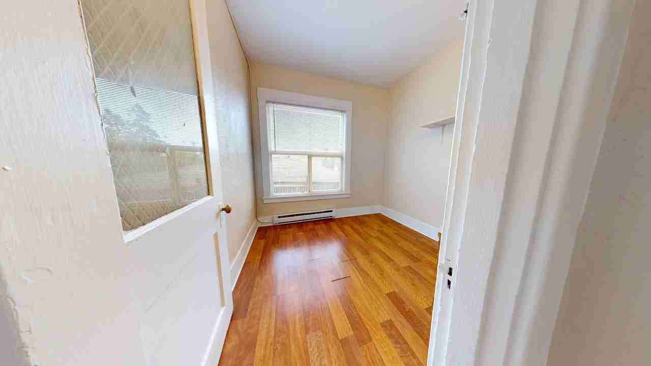 Welcome to Roycroft! A beautiful turn of the century property in Capitol Hill! First month free! - Photo 7 of 50