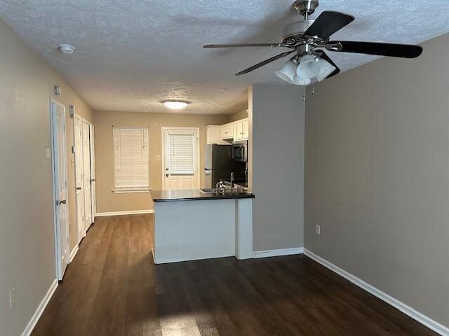 1601 Davis Street - Photo 2 of 21
