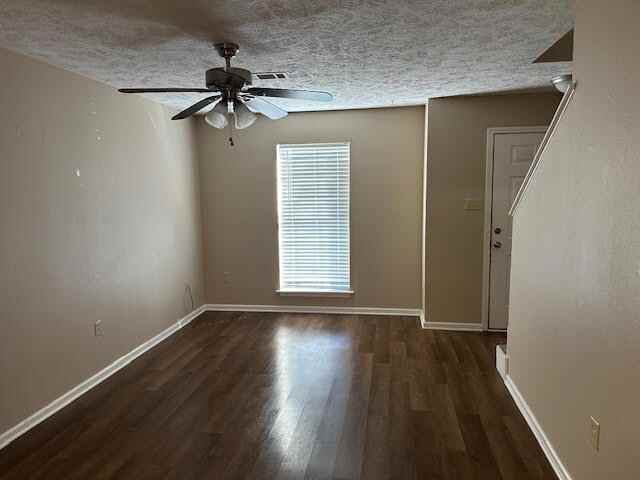 1601 Davis Street - Photo 3 of 21